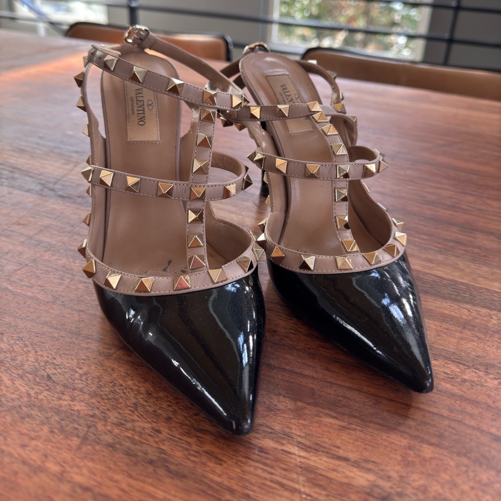 Used Valentino Rockstud 100mm Slingback High-Heel Pumps - Picture 2 of 6